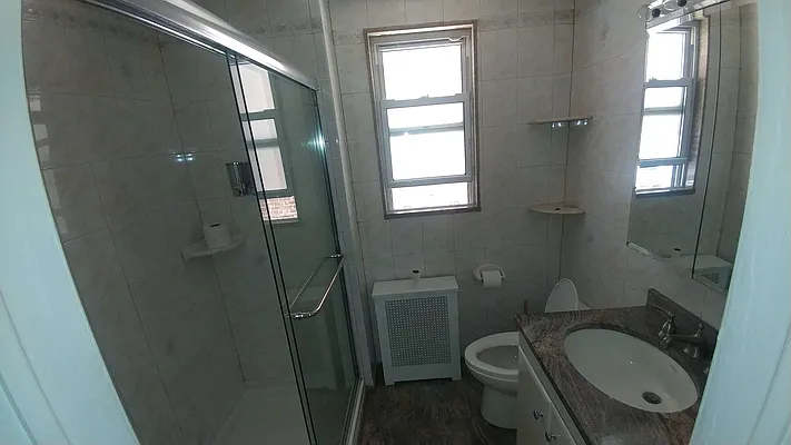 Rented by Halvatzis Realty | media 1