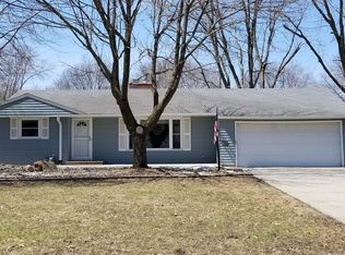 176 Parkridge Dr, Mason City, IA 50401