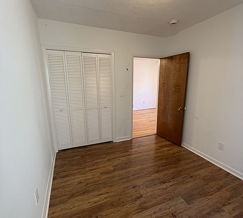 2nd image of 127 Endicott St APT 3
