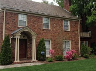 18029 Fernway Rd, Shaker Heights, OH 44122