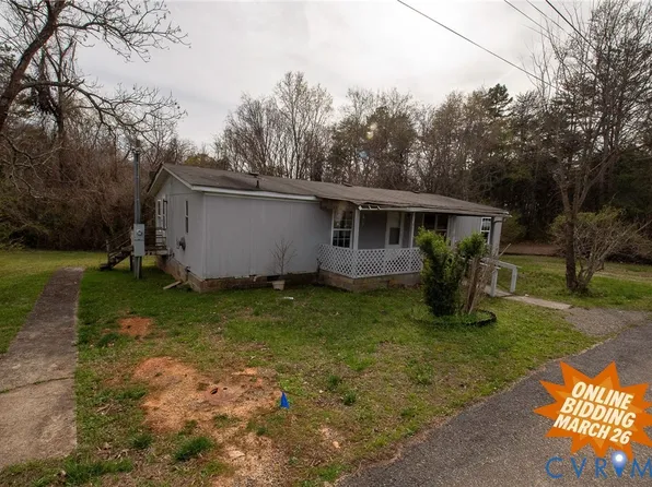 1021 Kendrick St, South Boston, VA 24592