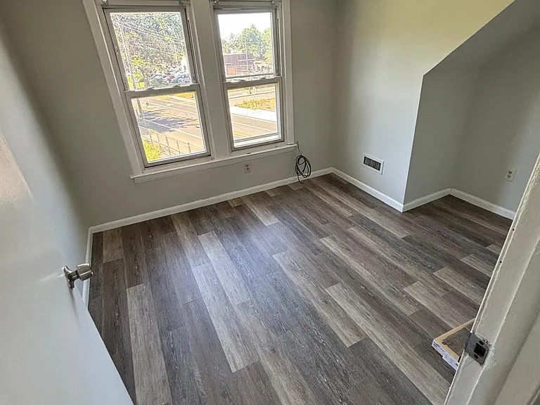978 1st Ave #2 — Photo 9