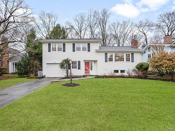 2nd image of 8 Valentine Road