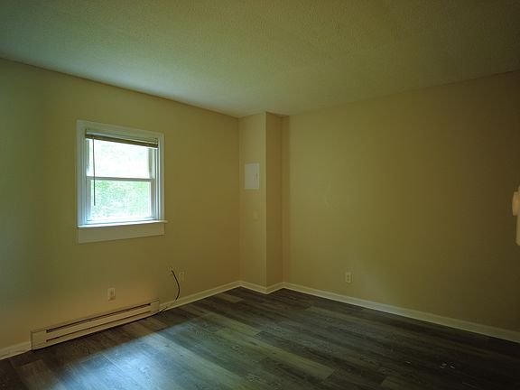 2nd image of 1218 Hearthside St APT A