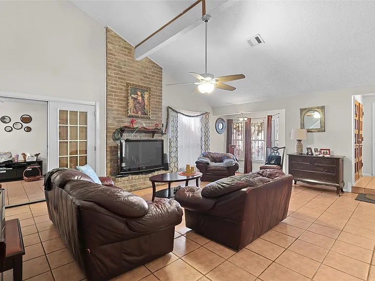 4123 Yupon Ridge Dr — Photo 20