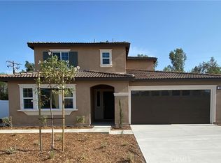 805 Florablanca Ct, Perris, CA 92570