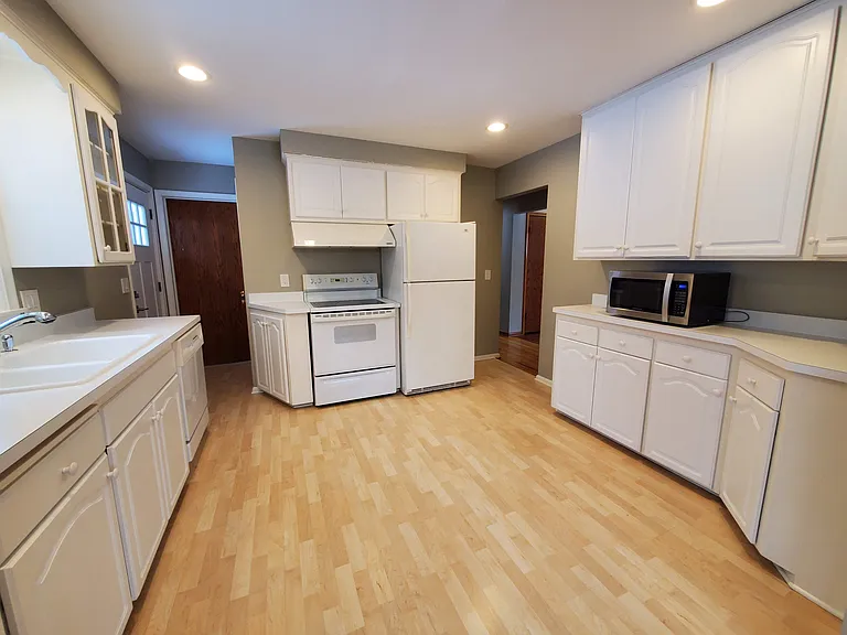 4700 Church Ln — Photo 4