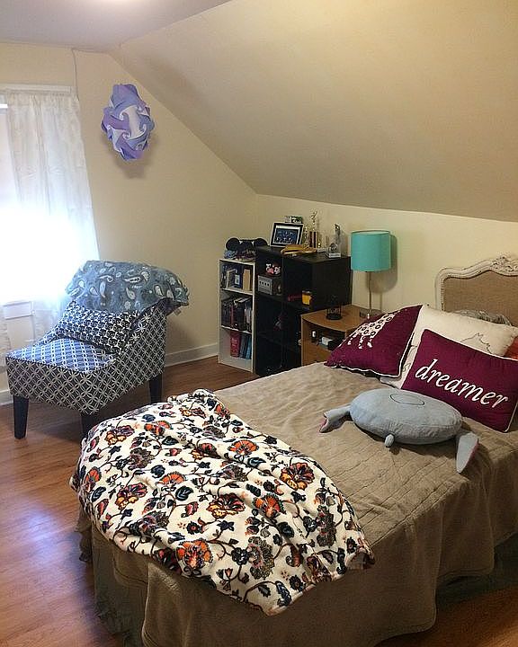 Upstairs bedroom