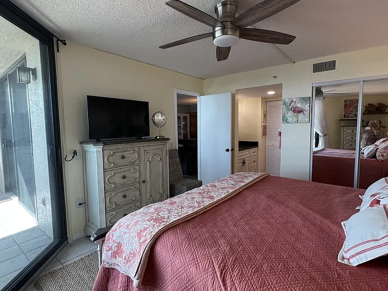 5915 Sea Ranch Dr #1 — Photo 16