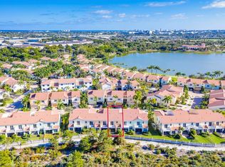 4857 NW 16th Ter, Boca Raton, FL 33431