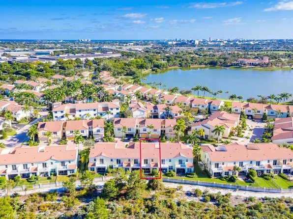 4857 NW 16th Ter, Boca Raton, FL 33431