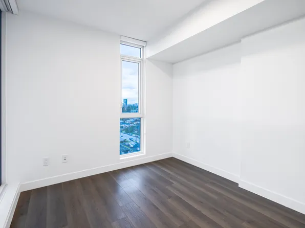 901 Lougheed Hwy, Coquitlam, BC