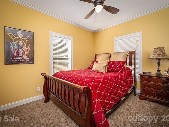 4th image of 4360 Woodsbury Ln