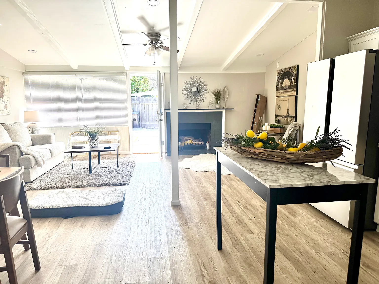 2 bed, 1250 sqft, $1,850 — Photo 2