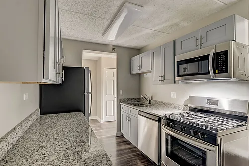 Bartlett Court Apartments Photo 1
