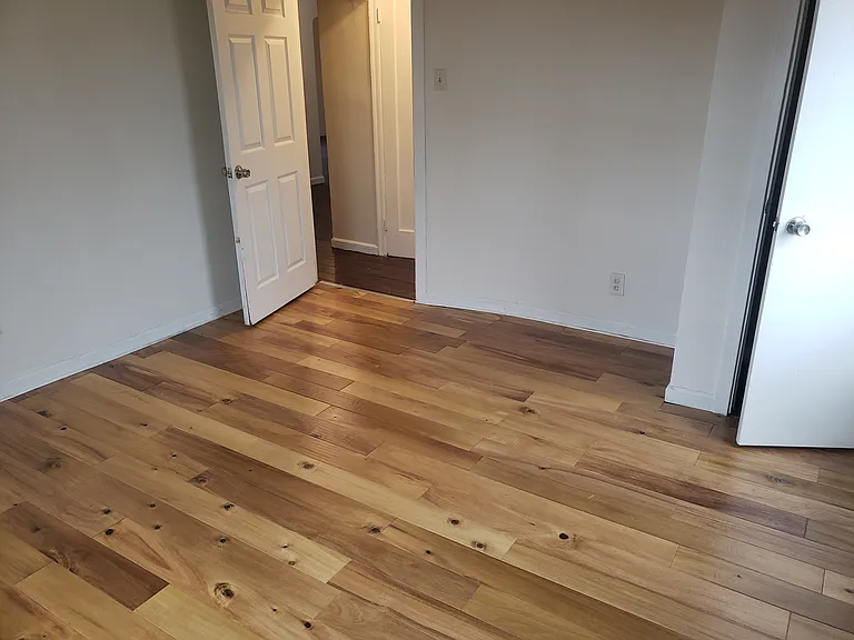Bracken Woods Ln — Photo 6