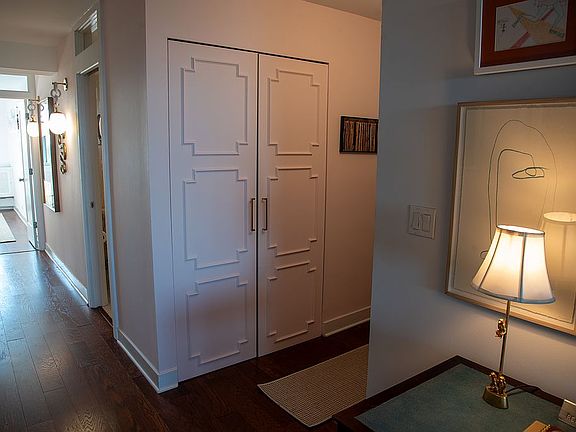 5th image of 2144 N Lincoln Park W APT 12C