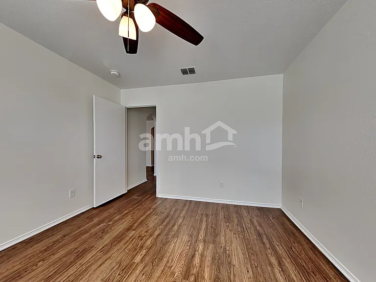 205 Arrowhead Dr — Photo 10