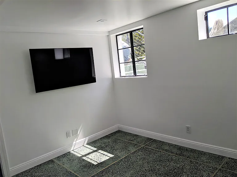 10413 Hebron Ln — Photo 19
