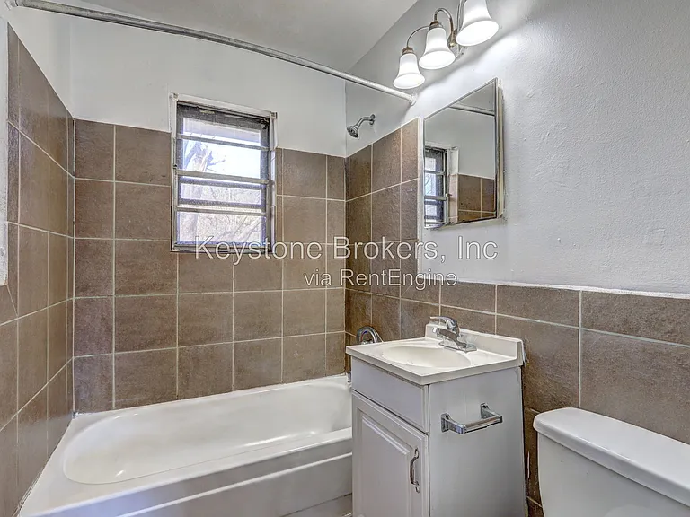 3467 Eisenhower Cir SE — Photo 10