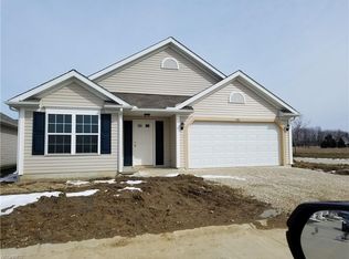130 Breckenridge Oval, Elyria, OH 44035