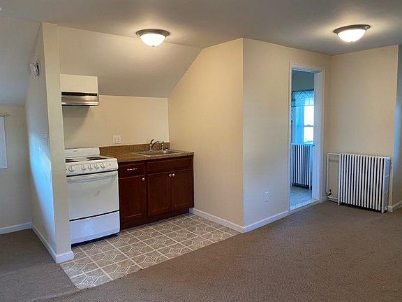 5th image of 462 Ocean Ave