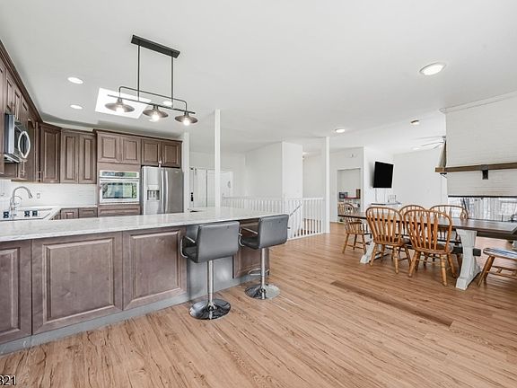 5th image of 11 Bott Ln