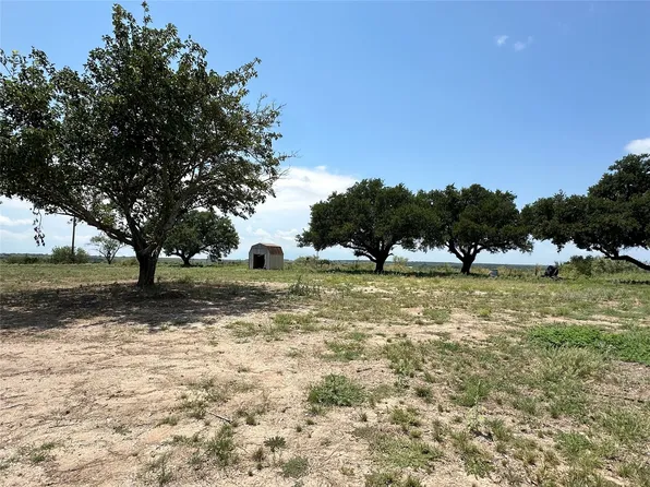 7404 Boswell Ct, Lipan, TX 76462