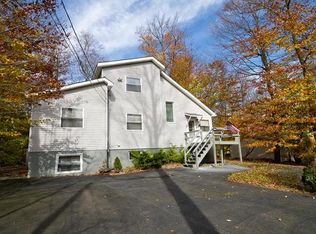 734 Edgewood Rd, Tobyhanna, PA 18466