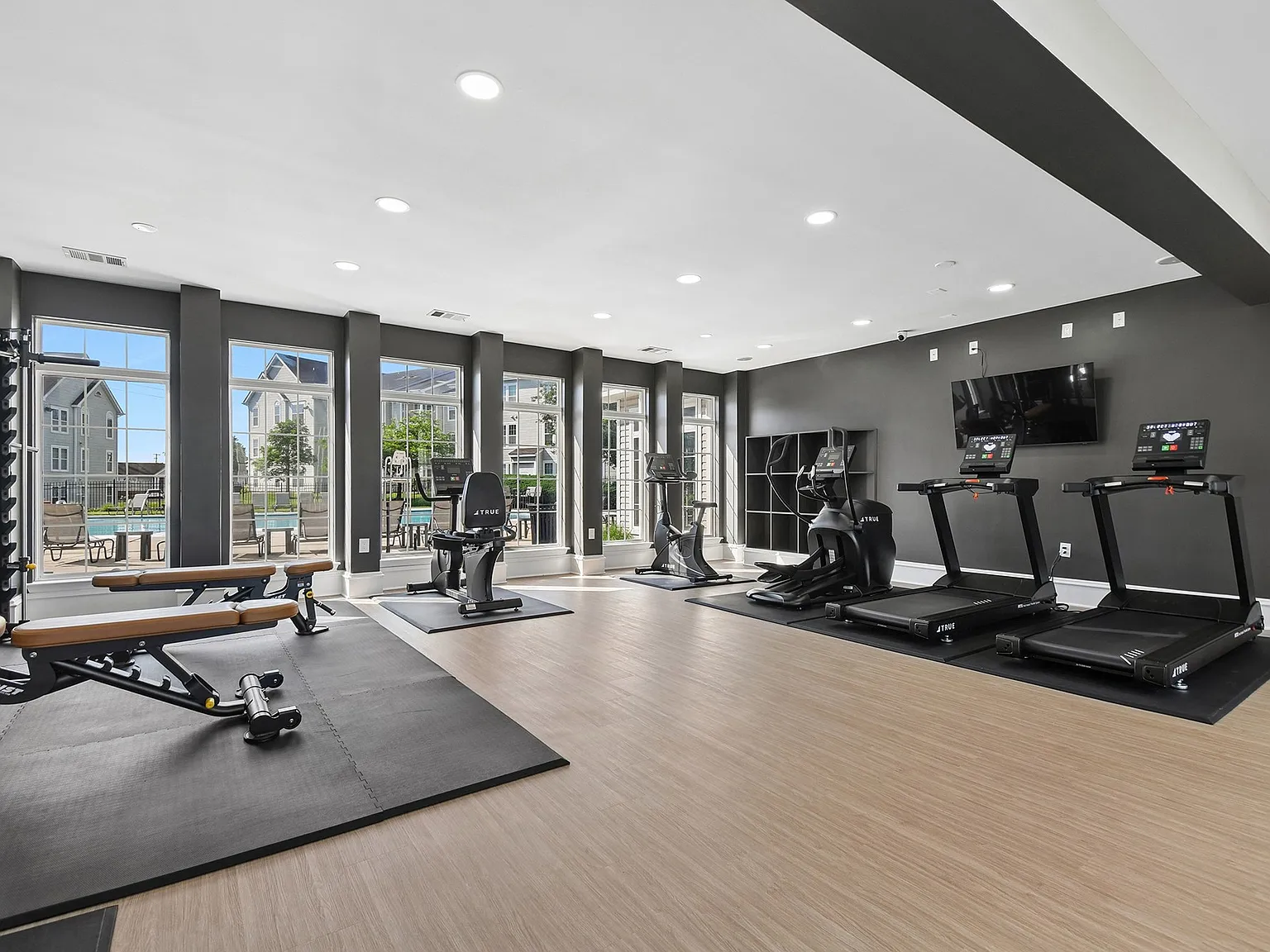 The Apartments at Wellington Trace — Photo 4
