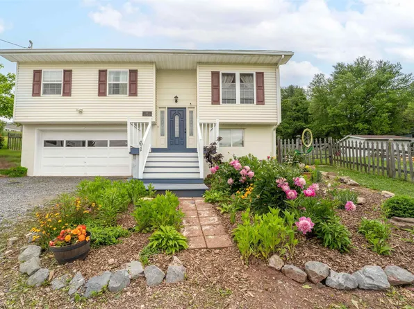 61 Price Hill Rd, Morgantown, WV 26501