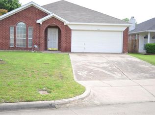 7116 Park Creek Cir E, Fort Worth, TX 76137