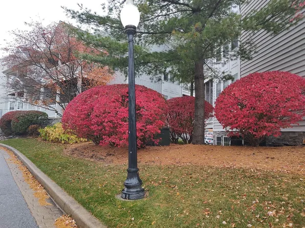 34 Tayside St Unit A, Valparaiso, IN 46385