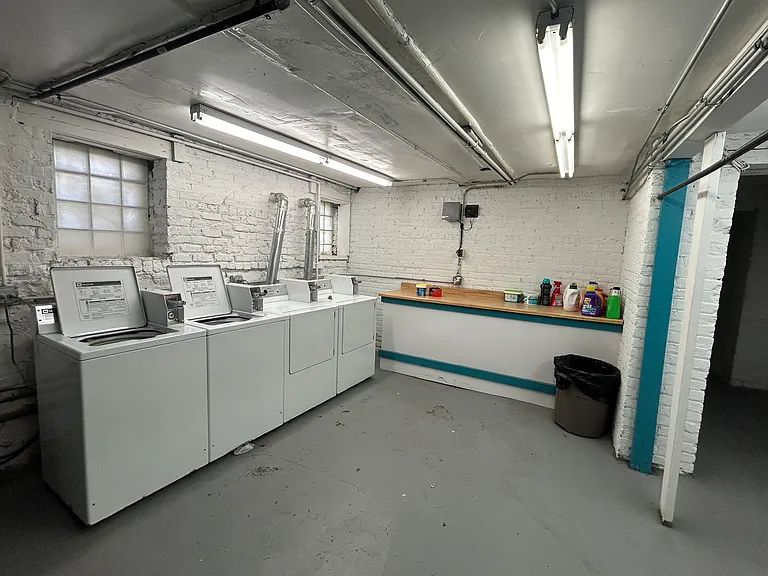 2406 N Mozart St #3 — Photo 7