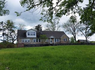 330 Hilltop Rd, Shelbyville, TN 37160