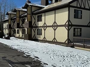 2nd image of 102 S Alpine Ln #A-2