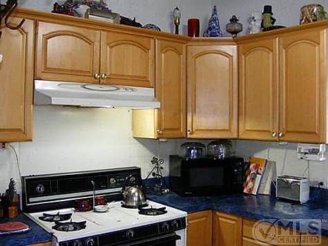 3rd image of 502 N Pecan