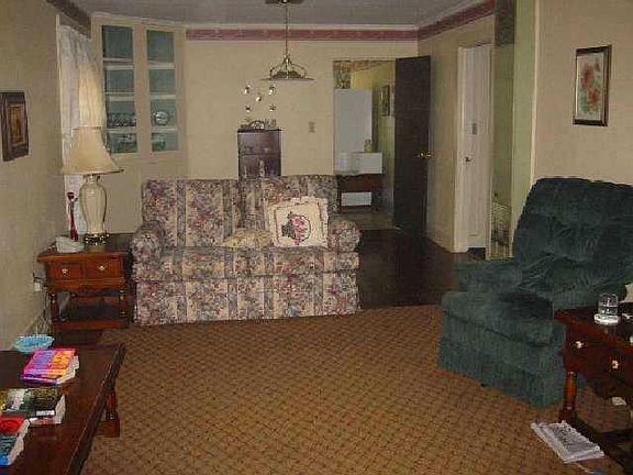 3rd image of 1006 McKinley St