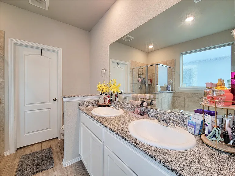 24811 Crimson Pine Dr — Photo 35