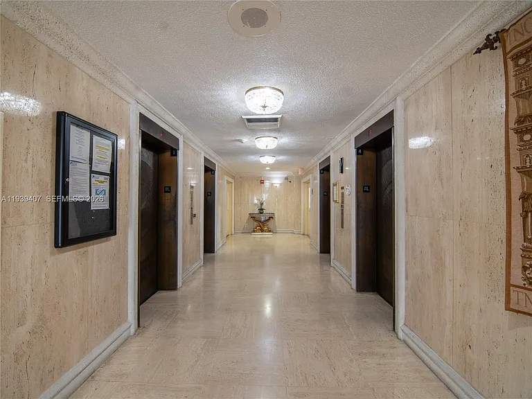 2500 Parkview Dr #2517 — Photo 41