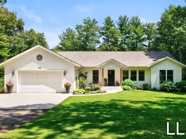 1700 N Schneider Lake Rd, Whitehall, MI 49461