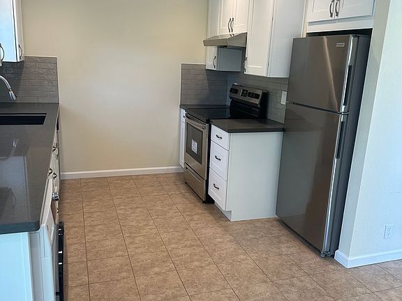 2nd image of 311-317 Ramona St #315