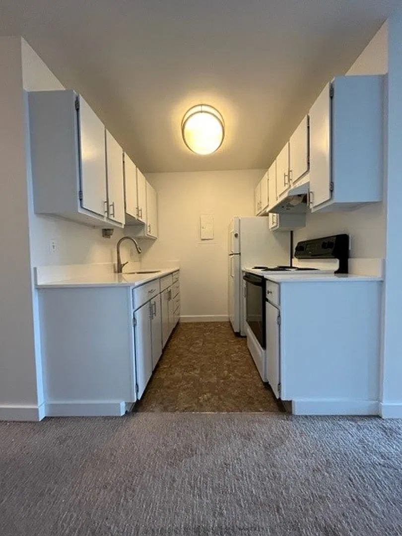 Vuemont - Renovated Modern Apartments - Renton — Photo 4