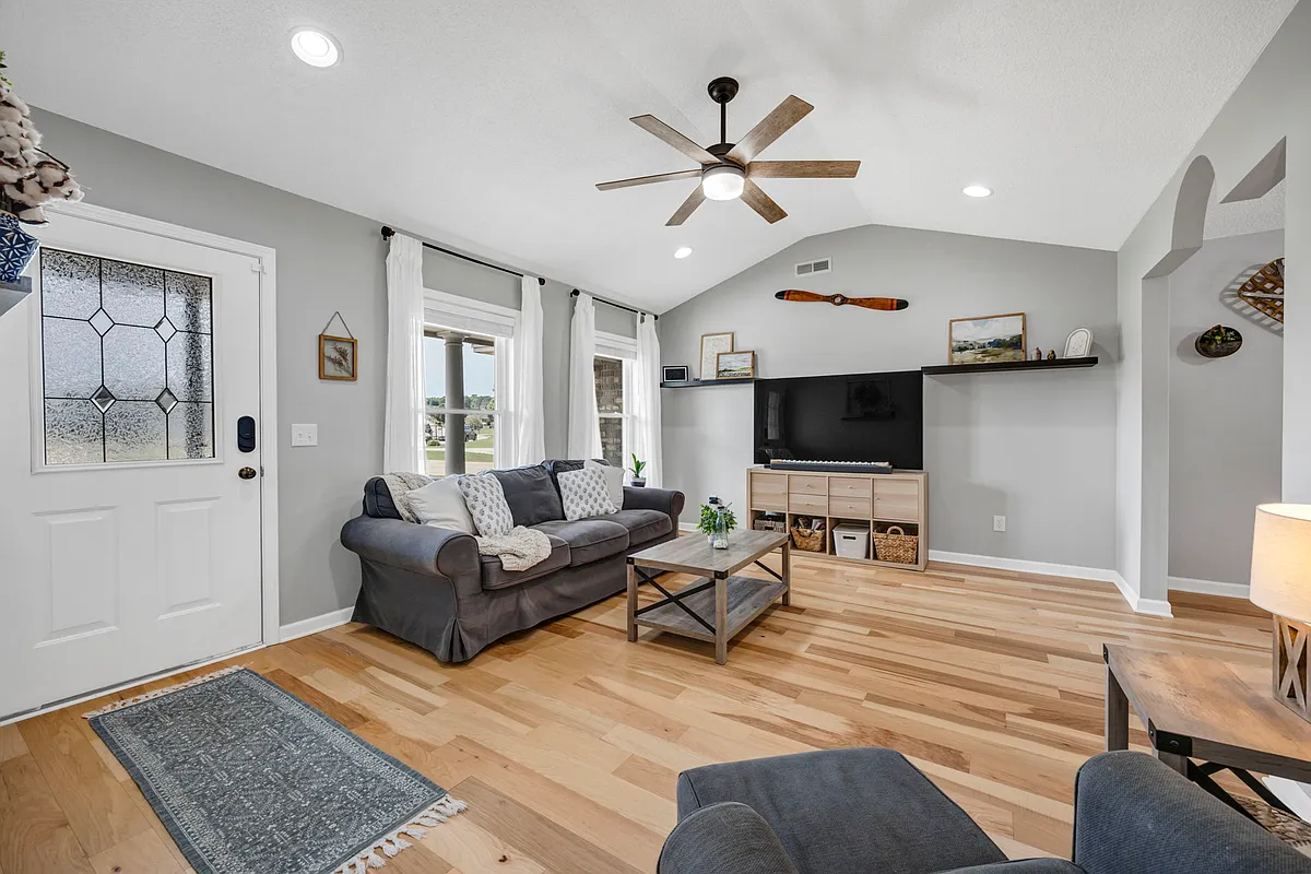 Building Photo - 3485 Drayton Dr