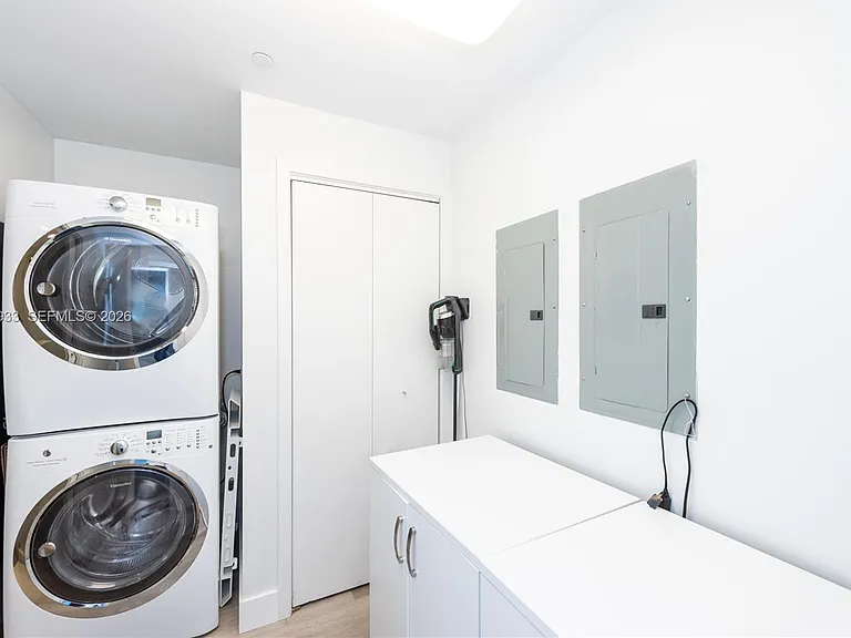 360 Ocean Dr #904S — Photo 23