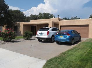 550 Todd Loop, Los Alamos, NM 87547