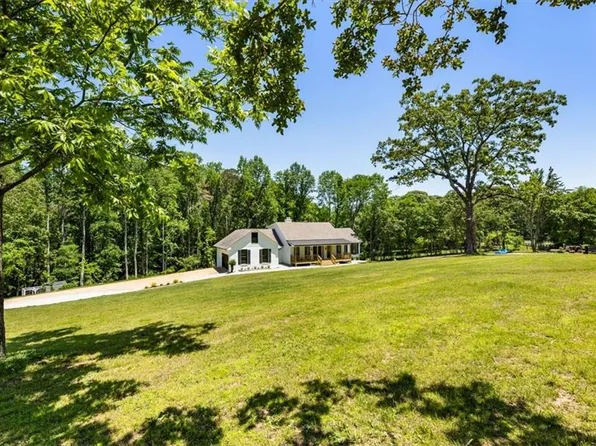 132 Dogwood Lake Trl, Alpharetta, GA 30004