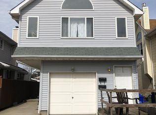 715 E Walnut St, Long Beach, NY 11561