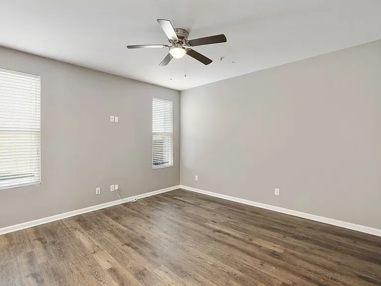 742 Tennypark Ln — Photo 16