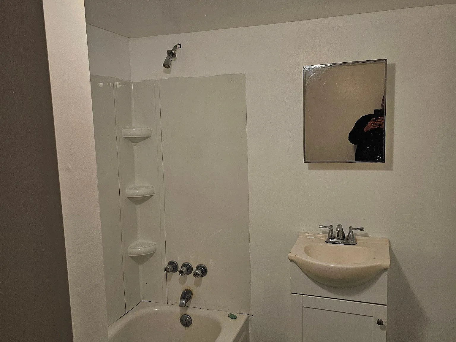 2 bed, $800 — Photo 1